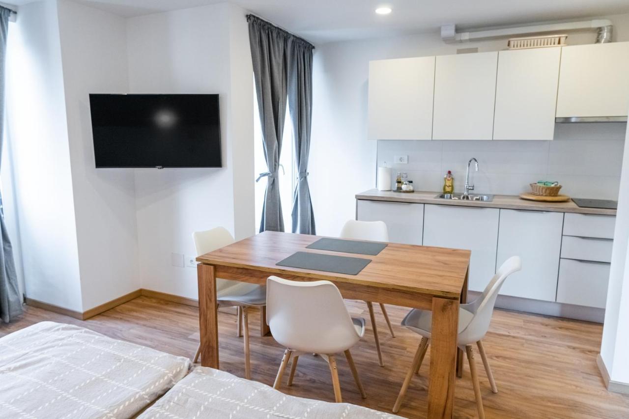 Apartments Skok With Rafting And Free Parking โบเว็ก ภายนอก รูปภาพ