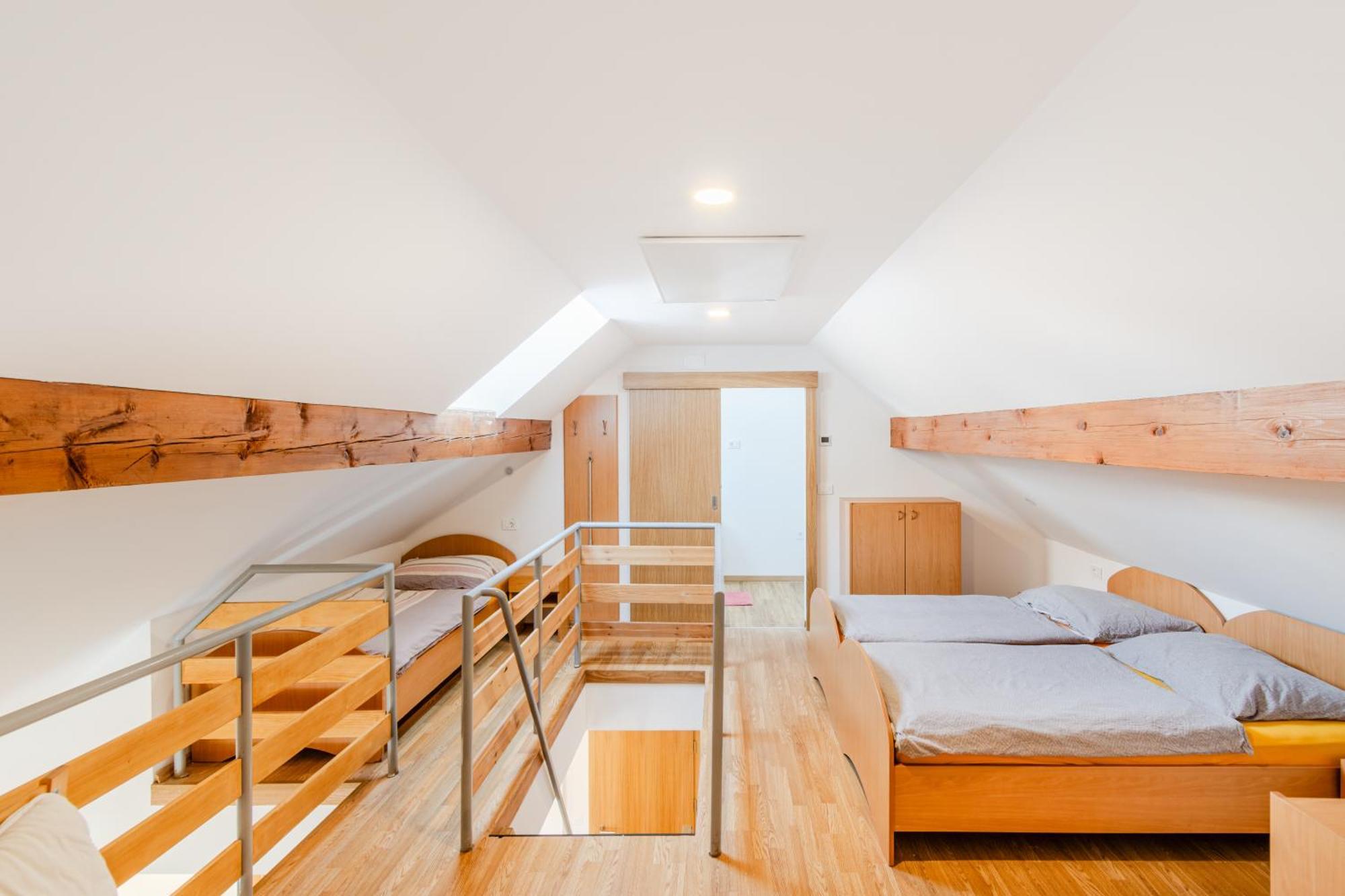 Apartments Skok With Rafting And Free Parking โบเว็ก ภายนอก รูปภาพ