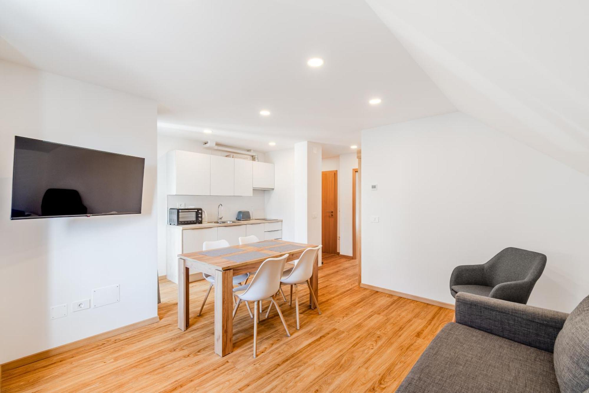 Apartments Skok With Rafting And Free Parking โบเว็ก ภายนอก รูปภาพ