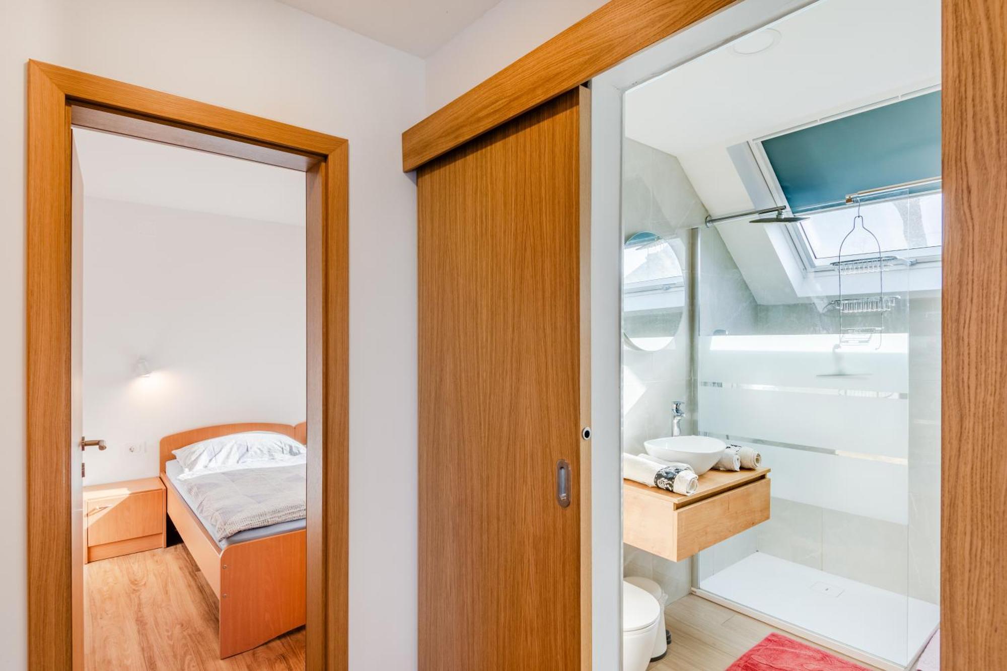 Apartments Skok With Rafting And Free Parking โบเว็ก ภายนอก รูปภาพ